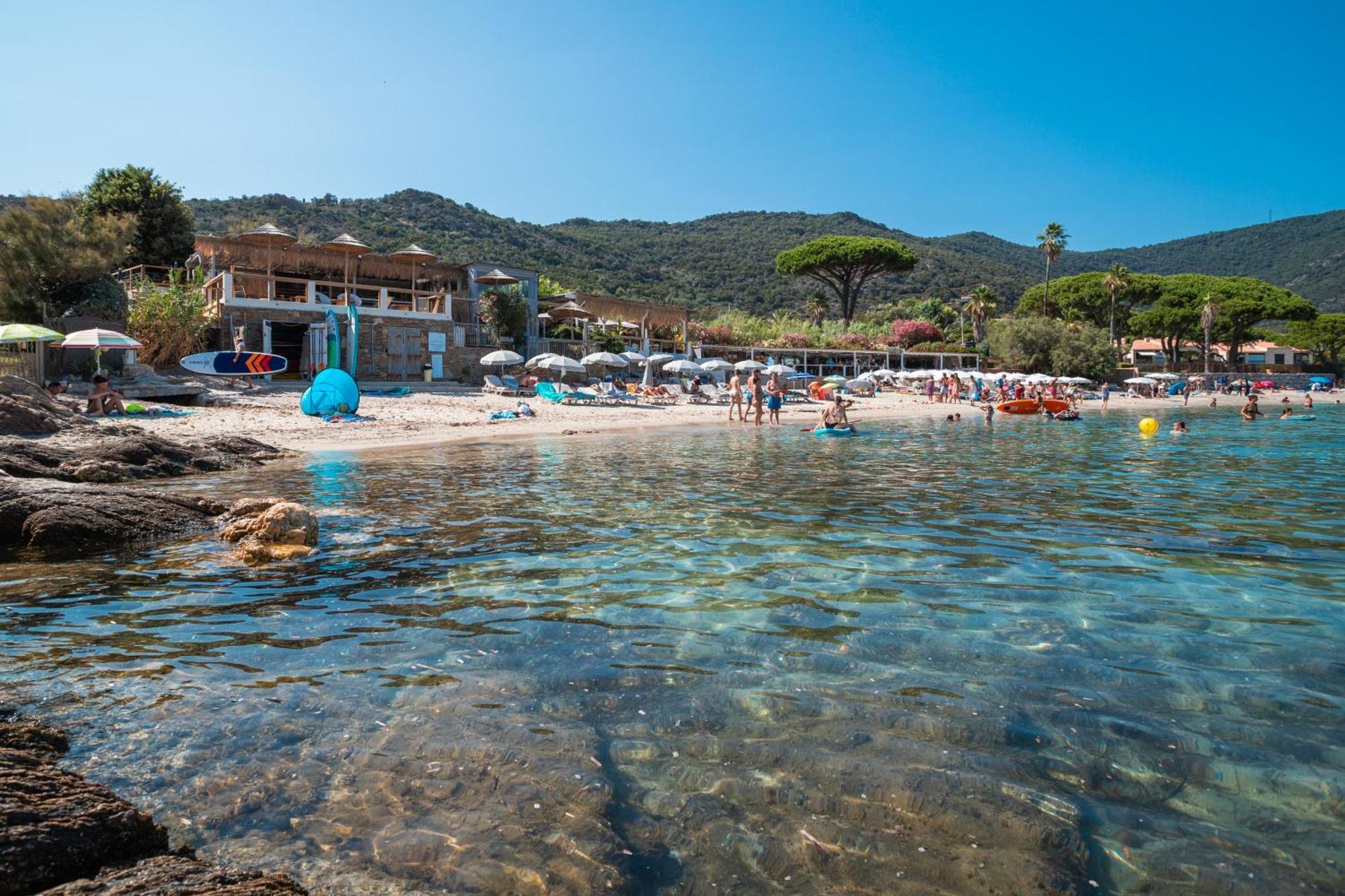 Akwabay - Les Villas Du Cap เลอลาวองดูว์ ภายนอก รูปภาพ