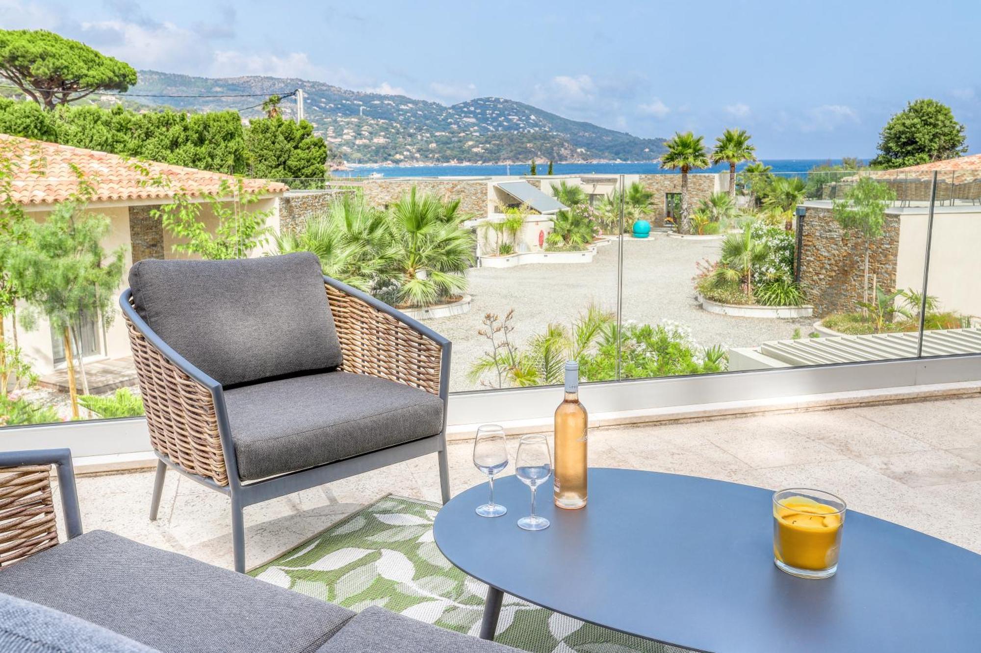 Akwabay - Les Villas Du Cap เลอลาวองดูว์ ภายนอก รูปภาพ