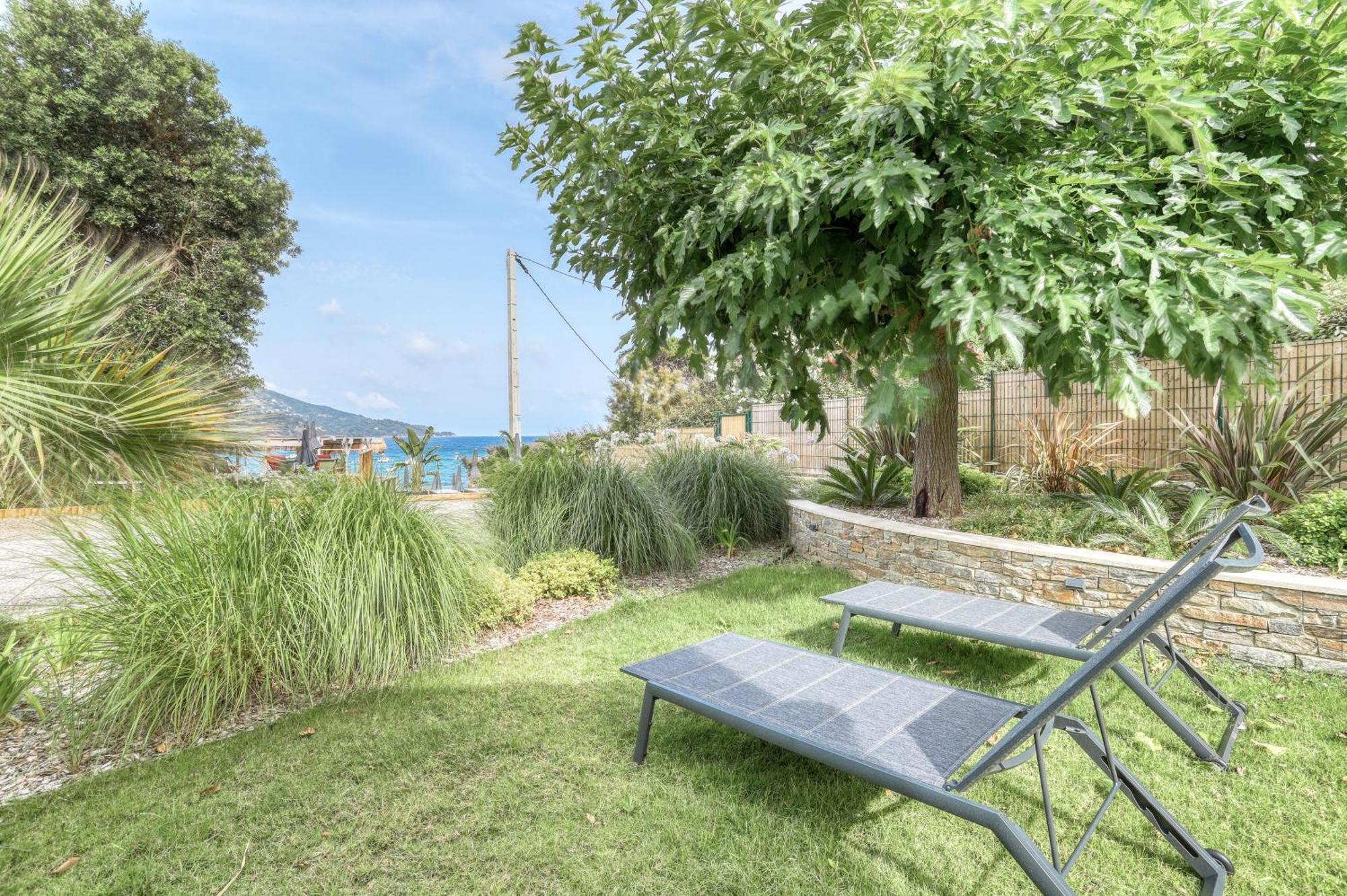 Akwabay - Les Villas Du Cap เลอลาวองดูว์ ภายนอก รูปภาพ